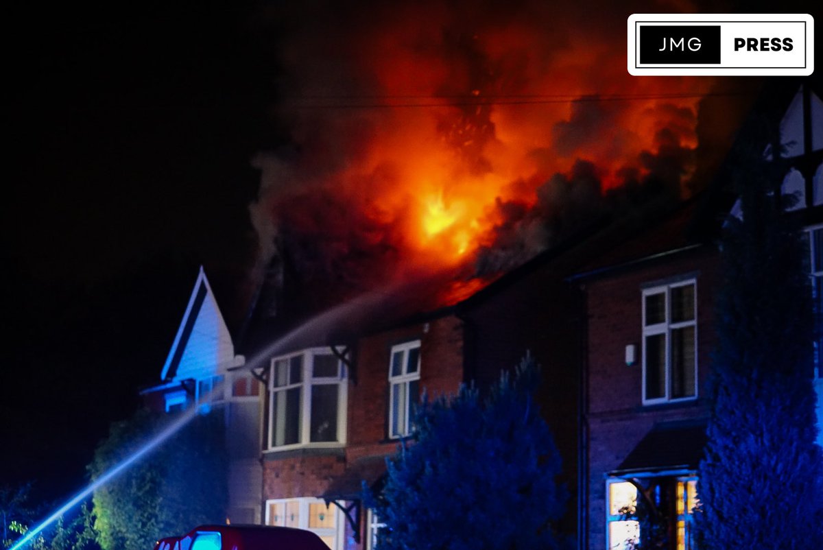 🚒 Firefighters are currently at the scene of a House Fire on Lawton Road in Heaton Chapel (Monday 13th May).