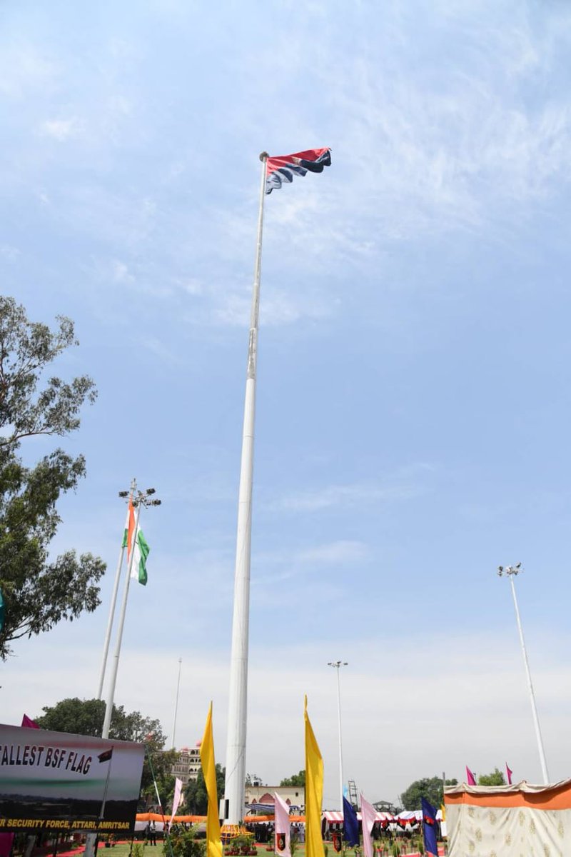 The #Tallest_BSF_Flag, inaugurated by #DGBSF stands tall as a testament to the valour and sacrifice of our brave BSF personnel. #NitinAgrawal