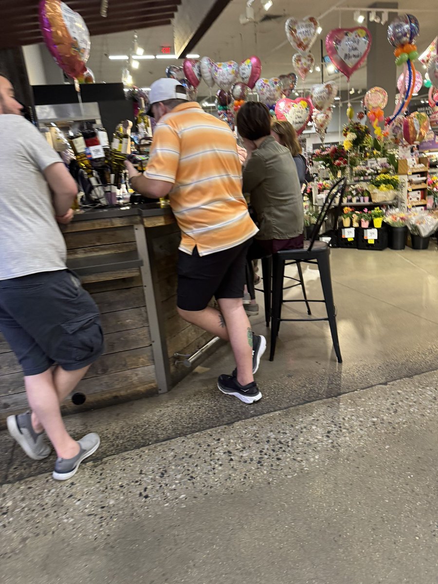 Luther Lowe tweet media