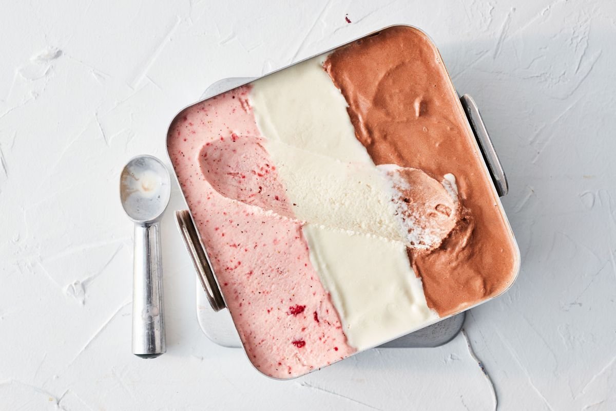 ChasingIdeals's tweet photo. It's time. Happy #SeductiveSundae and Happy Mothers Day! https://t.co/Ty1NJQ01M5