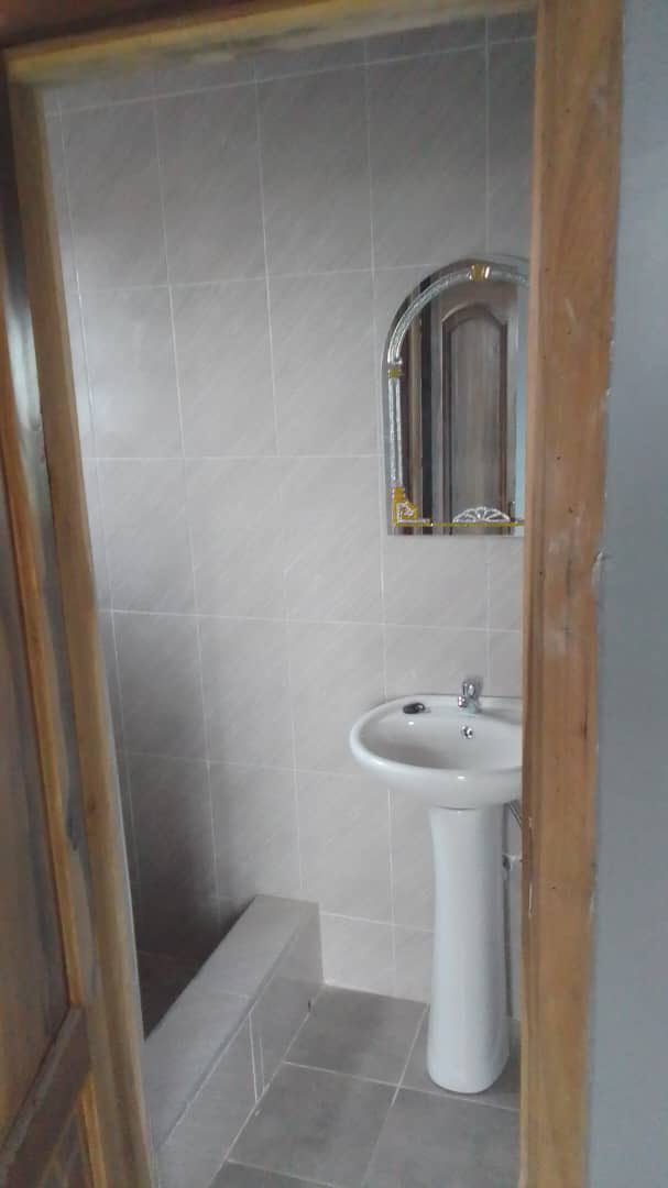 RENTMANN_'s tweet photo. Newly built 2 bedroom with 2 washroom at block factory, near West hills mall 1300 a month for 1 year https://t.co/mP5jxCW2rz