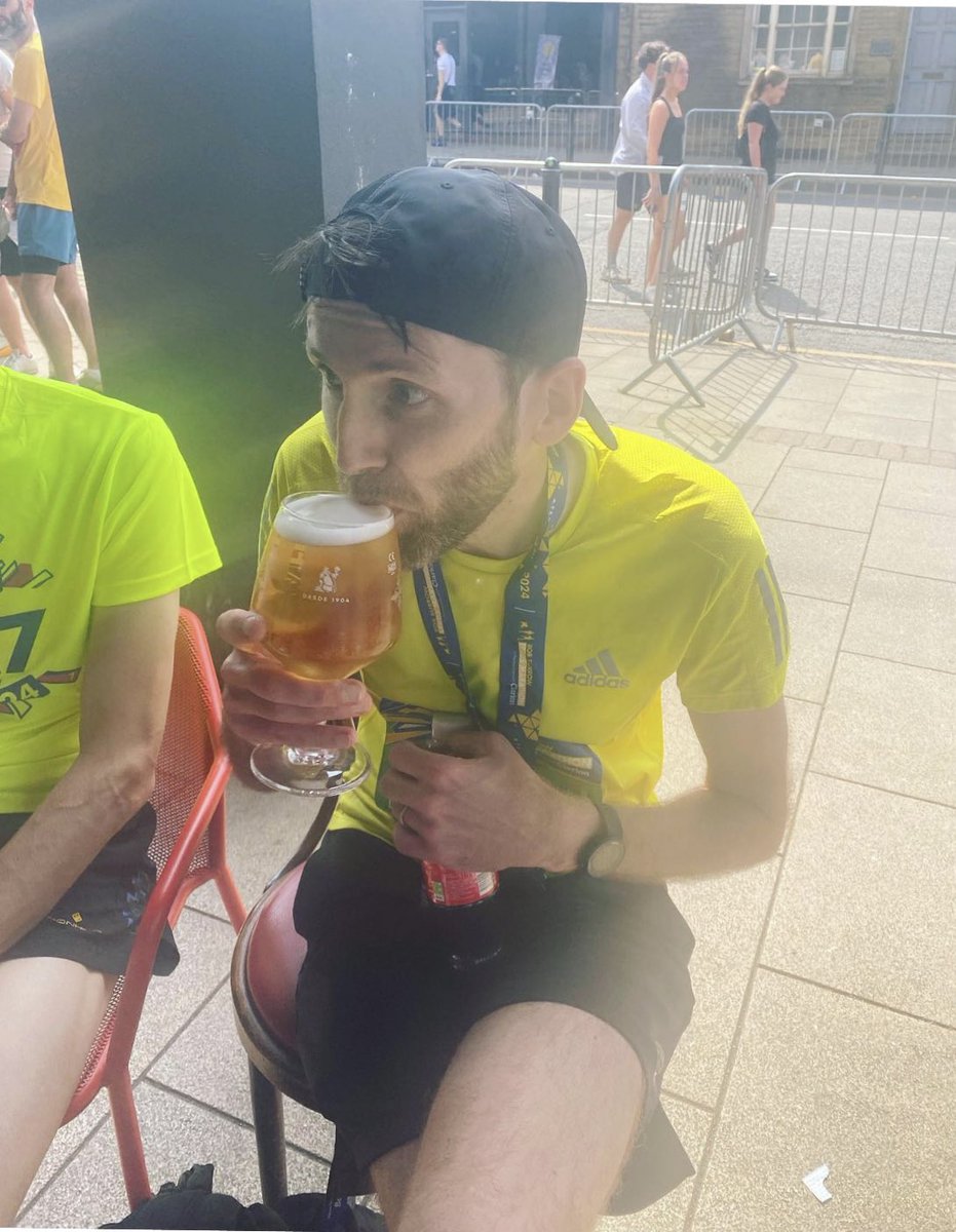 Did the Rob Burrow Marathon in Leeds today. Total bucket list moment, but this photo captures an even more important moment: the precise moment I took my first post-marathon sip of beer, whilst asking how Leeds got on in the playoffs. 
#LeedsMarathon #RobBurrowMarathon