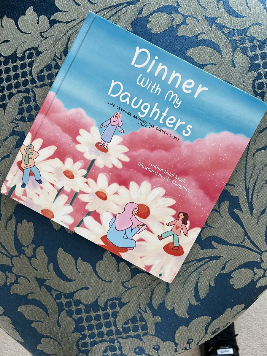 If you are thinking of buying a book which really captures the essence of a Muslim family. This book by @MiahSujel and his wonderful family, allows you to see what wonderful discussions they have at the dinner table. Great for school libraries in primary schools. 👏🏽👏🏽👏🏽