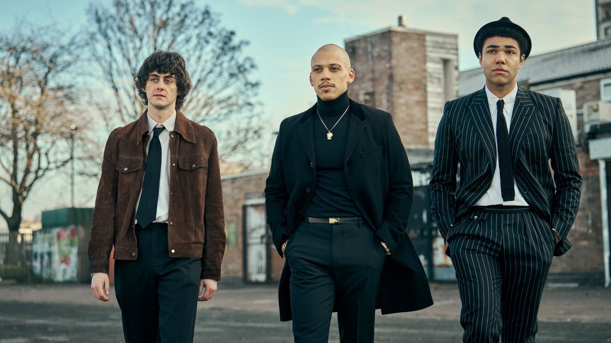 JunsuiFilms's tweet image. 📺REVIEW: "A bold and ambitious drama that pops with intelligence and heart; Steven Knight's searing series #ThisTown is a propulsive and innovative exploration of an '80s new wave band set amid social unrest and the messy, glorious strive and struggle of ambition and youth"