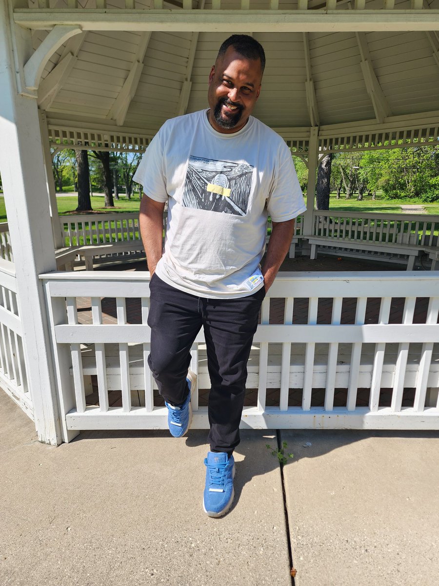 First time out with The Sample, Vol. 3. All day comfort✅️ My daughter said, 'nah, we not doing these serious pics.' And got me laughing.