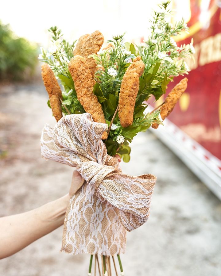 last minute gift idea- chicken tender bouquet