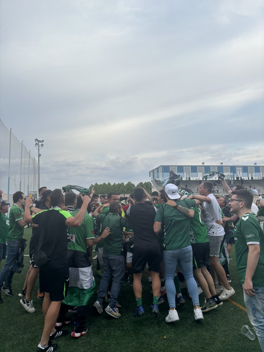 🤍💚FAMILIA🤍💚
<a href="/CD_Toledo/">C.D. Toledo 🦅💚⚪️</a>