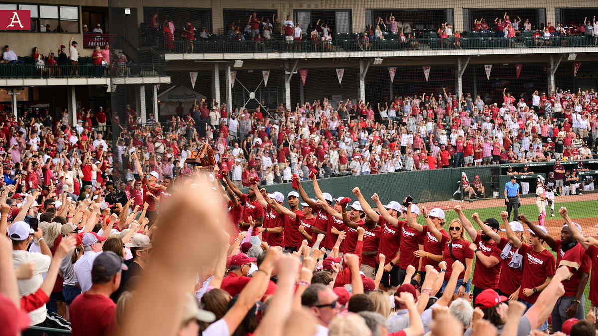 Attendance for today's series finale with Mississippi State: 10,410.

That brings the weekend total to 32,264.