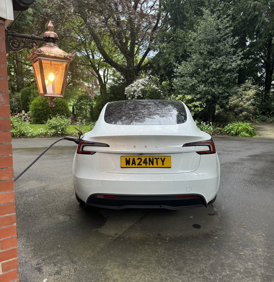 One of my company directors asked to borrow my diesel Range Rover this weekend because he was going to watch the football down in Tottenham. The reason - he would have to stop to charge 3 times in his Model 3 Tesla. 😂🤪
