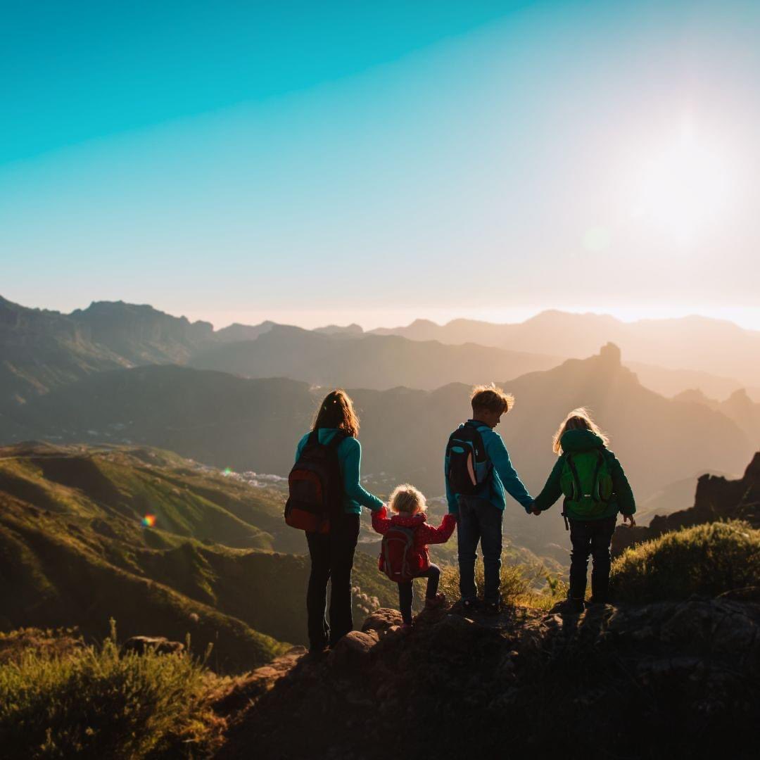 Happy Mother's Day 🌺 💚! The best gift you can give your mom an experience she'll remember forever 🫶 ✈️. Connect with us to give the gift of travel today! 

#TravelBetter #MothersDay #MomTravel #FamilyTravel #TravelAdvisor #TravelAgency