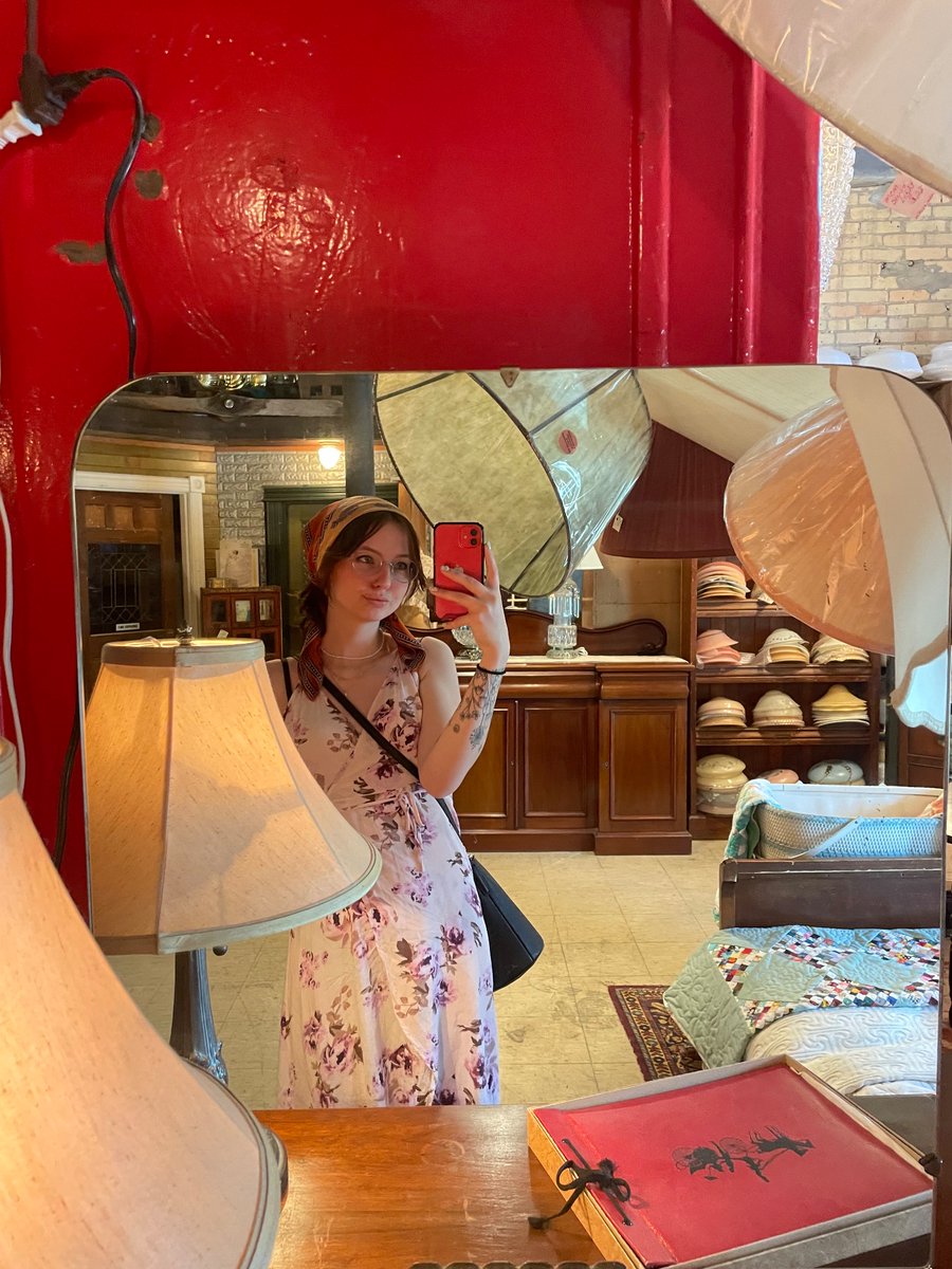 Kyrikio's tweet photo. I turned 21 yesterday?!? how.. when.. what?? feckin cool day 🥳 https://t.co/KrUvKFB614