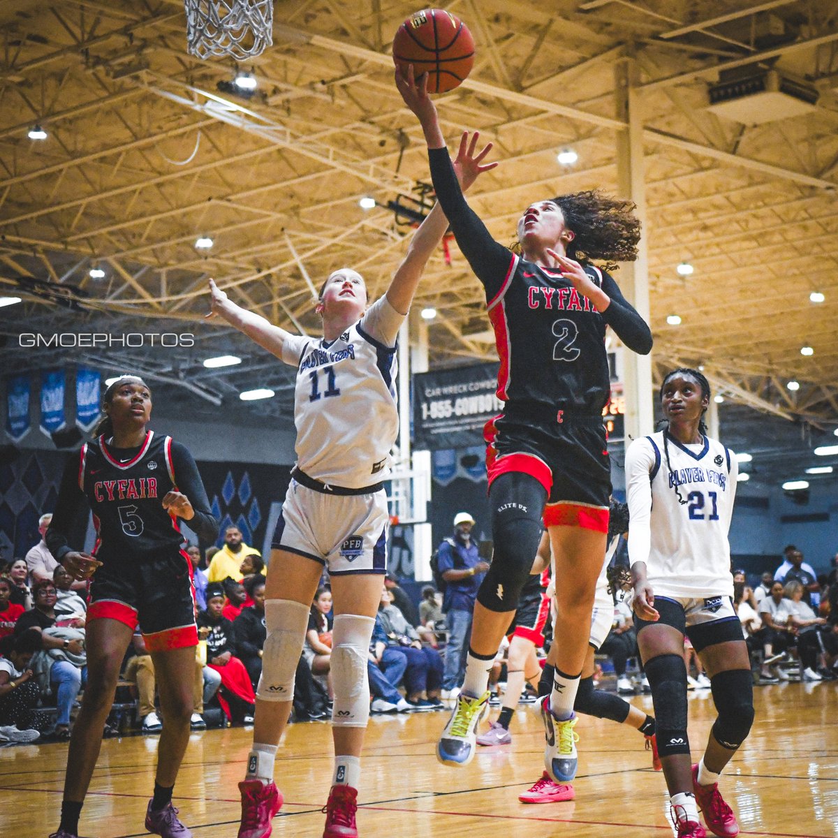 Aaliyah wit the lay! <a href="/AALIYAH2CHAVEZ/">AALIYAH CHAVEZ</a> <a href="/CFEliteSports/">CyFair Elite Sports</a> <a href="/gmoephotos/">gmoephotos</a> <a href="/ESPN_WomenHoop/">ESPN Women's Hoops</a>