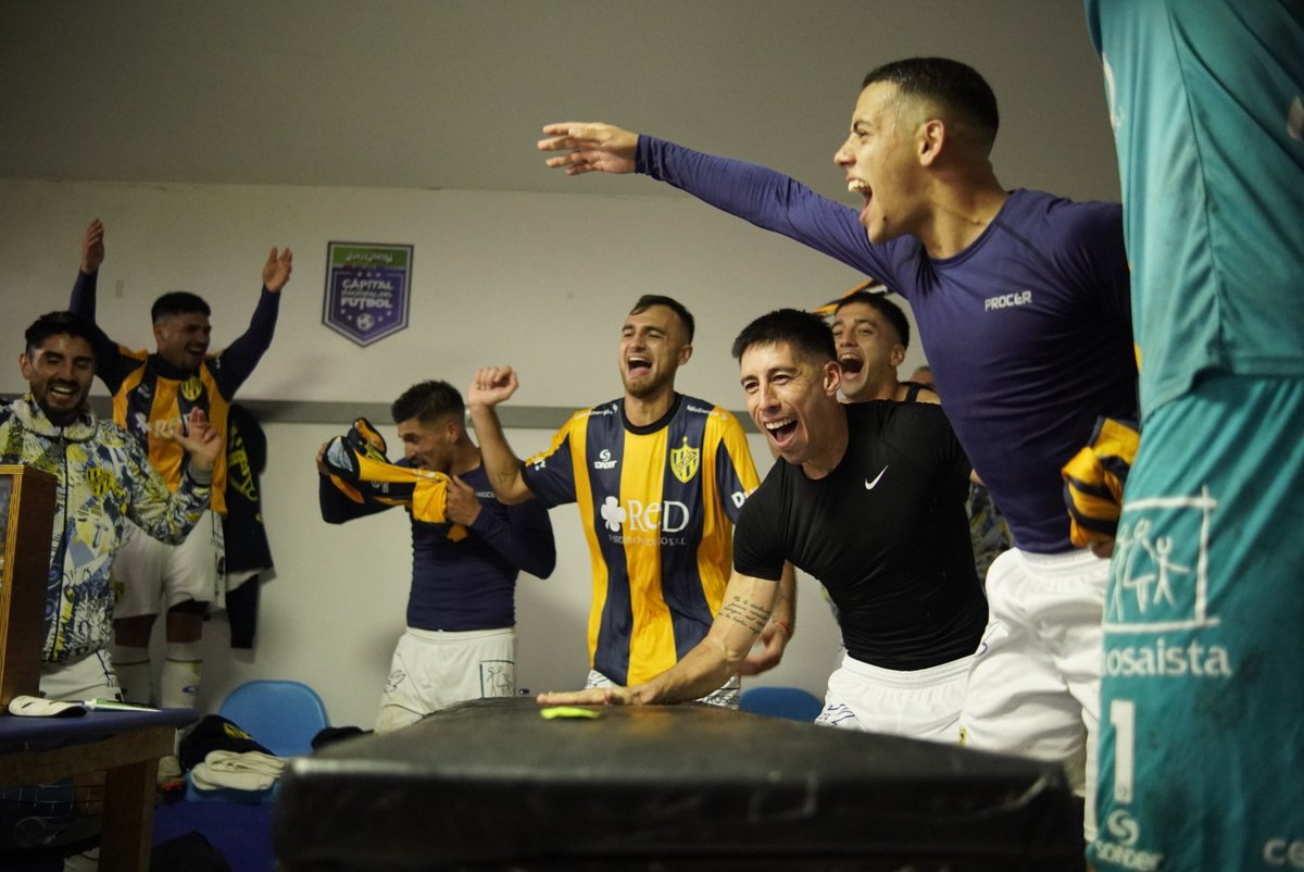 atlantaoficial's tweet photo. Ganar un domingo no es para cualquiera 😏

¡A SEGUIR, BOHEMIOS!

#SomosAtlanta 🟡🔵 https://t.co/Xepqh8Mt1D