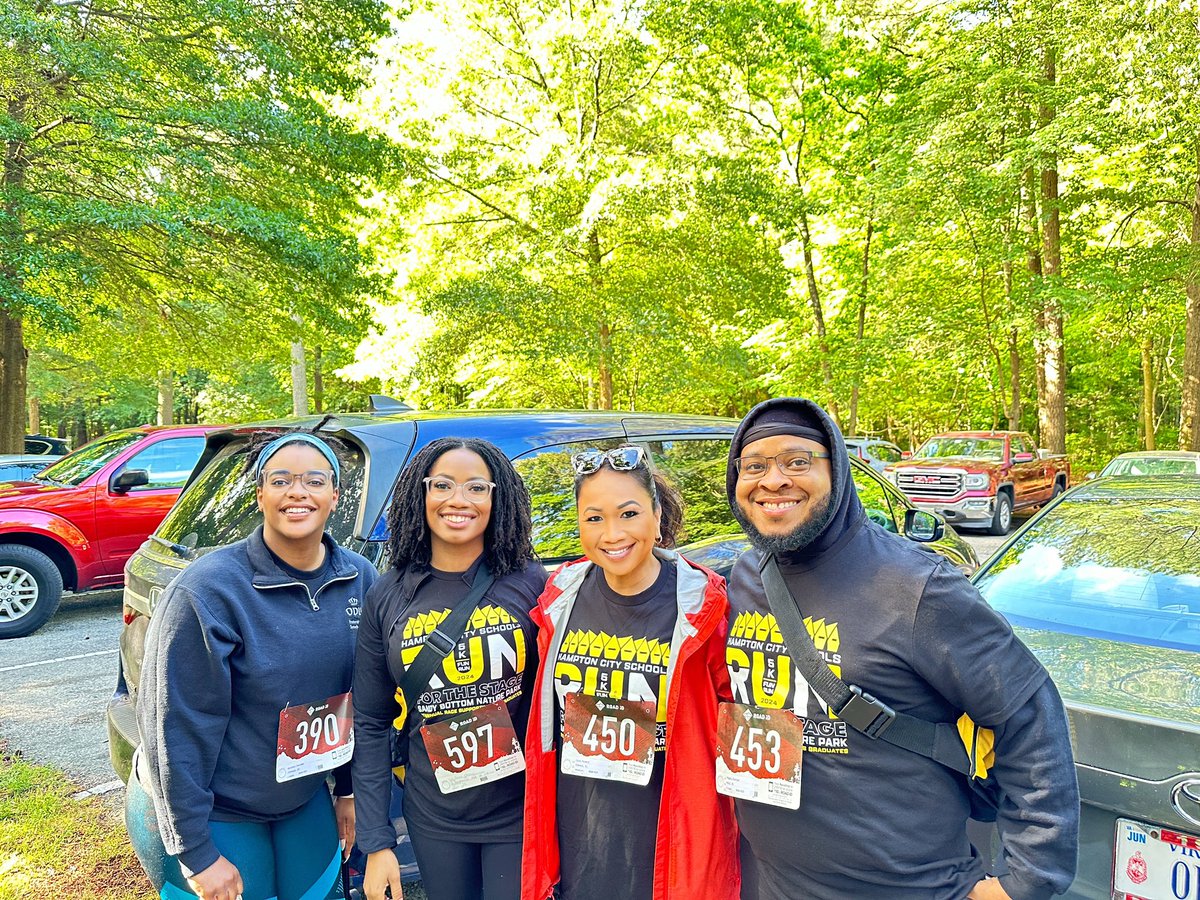 Tarrant Team representing at “Run for the Stage”. #wearehcs @HCS_TitleI