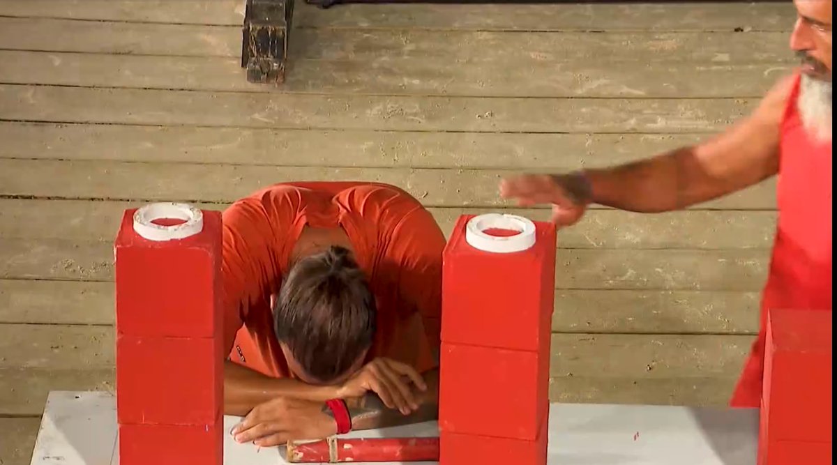 İlk haftadan elenir dediler. Kimsenin kaderiyle oynamadı potadan korkmadı tırnaklarıyla kazıya kazıya bugünlere geldi. İyi ki sen yolculuğumuz buraya kadarmış🥲🥲