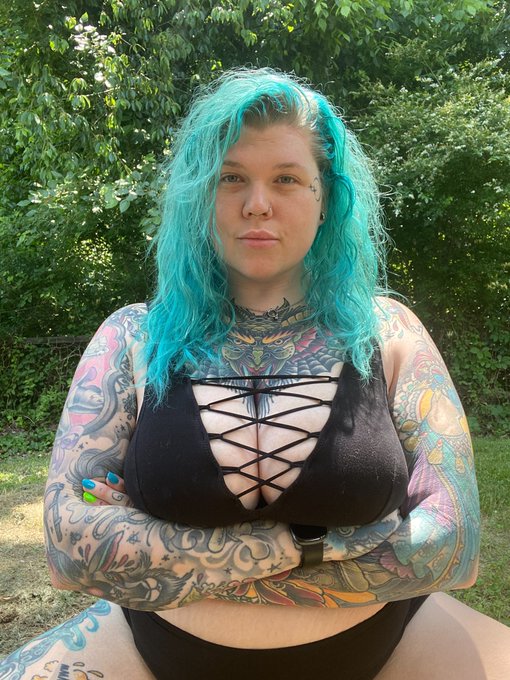Happy muscle mommy day. I&rsquo;m your mommy now. https://t.co/DGflcA4Mmz<a href="/tag/tattooed"class="tags"><span>#tattooed</span></a><a href="/tag/bbw"class="tags"><span>#bbw</span></a><a href="/tag/naturaltits"class="tags"><span>#naturaltits</span></a><a href="/tag/heavyhangers"class="tags"><span>#heavyhangers</span></a>
