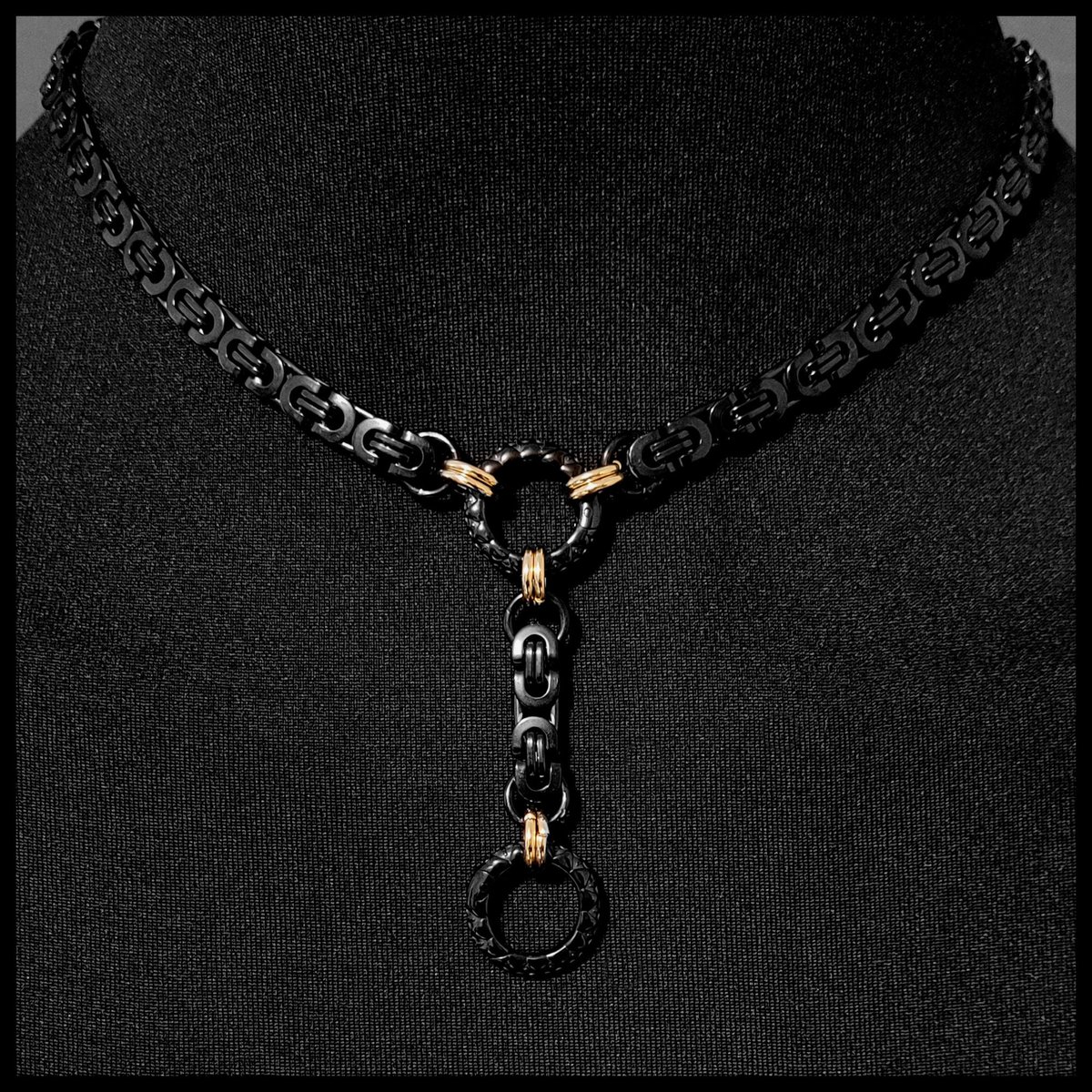#borobudur #StainlessSteel Midnight Golden Passion Locking Discreet Day Collar and Drop Chain w/Black Stainless Steel Byzantine Chain & Lobster Clasp Behind Neck
$155.00
Get here etsy.com/listing/166193…