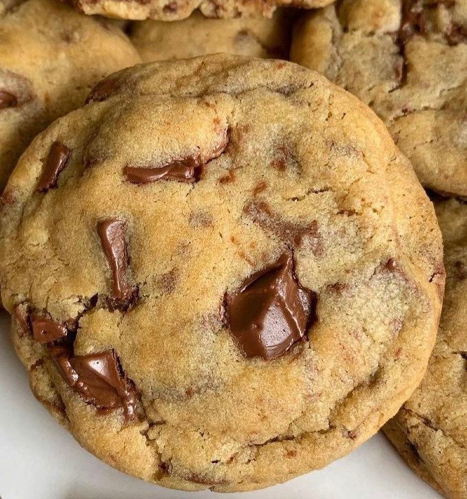 Chocolate Chip Cookies 💯 homecookingvsfastfood.com 
#homecooking #food #recipes #foodpic #foodie #foodlover #cooking #hungry #goodfood #foodpoll #yummy #homecookingvsfastfood #food #fastfood #foodie #yum