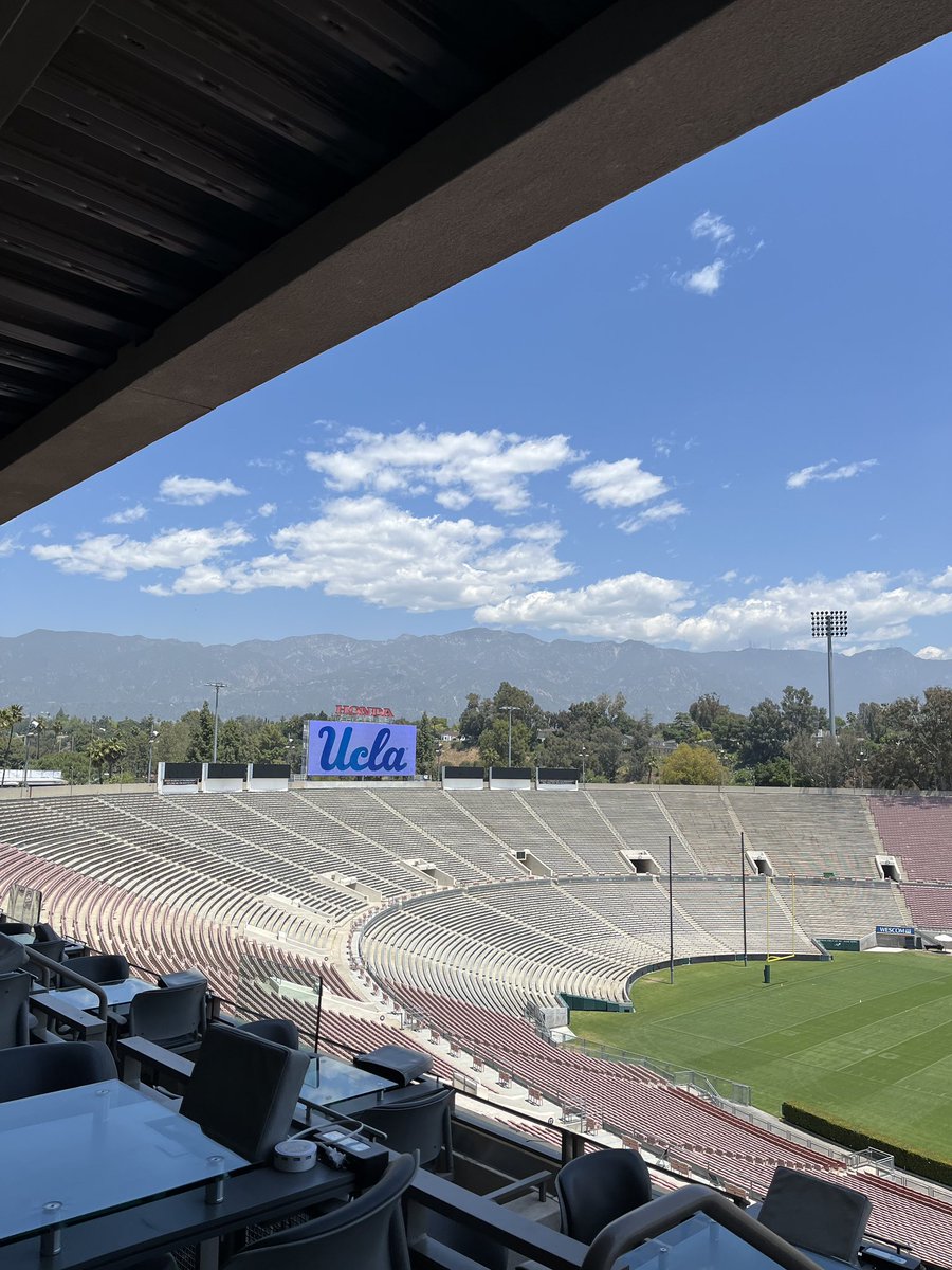 Morgan Laurence tweet media