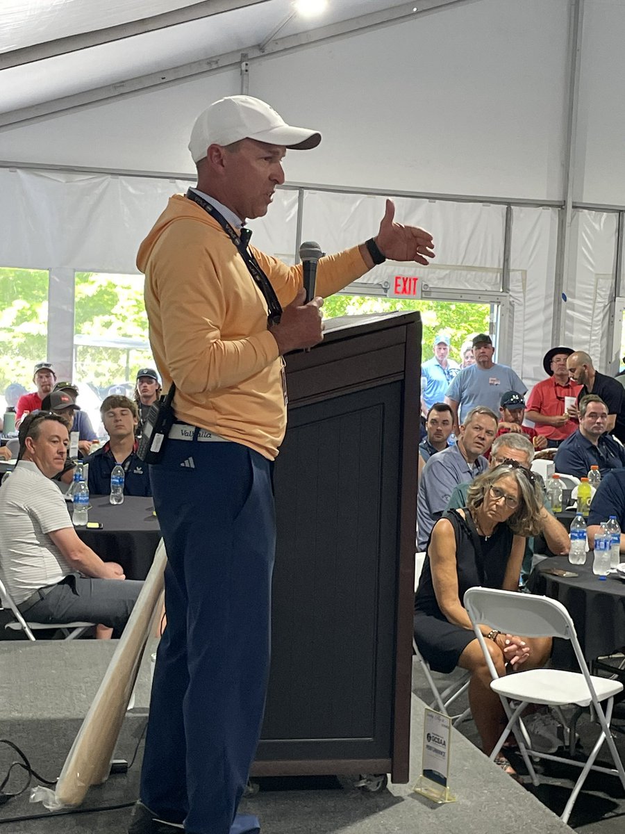 PatJonesTweets's tweet image. Welcome to the 2024 @PGAChampionship at @ValhallaGolf. There are 150 team members ready to kick some butt. Awesome to have both of @jballard1’s predecessors Mark Wilson and @RmeierPGA in the house. Let’s go!! @BASFTurf_us