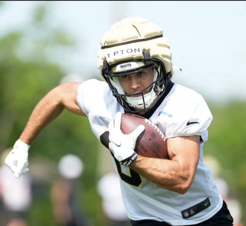 First look at <a href="/king_mt8/">Mason Tipton</a> with the #Saints

#ProDogs

📷: New Orleans Saints