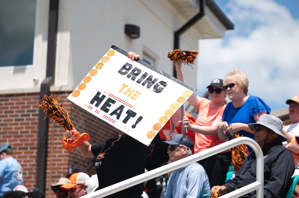 THANK YOU to all of our fans who have supported us in so many ways. We are forever thankful for each and every one of you.

CU Later 🧡

#GoldStandard🏆 | #RollHumps🐪🥎