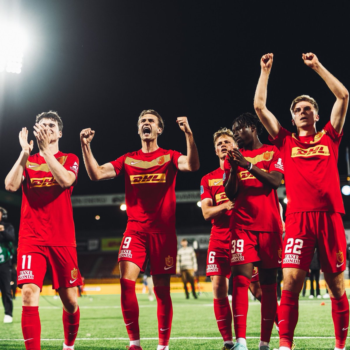 3️⃣ point🎯 4️⃣mål 🔥 Topunderholdning 🤩 Der var underholdning for alle pengene, da vi søndag aften slog Silkeborg IF hjemme i Right to Dream Park og sikrede os 3 vigtige point! ❤️💛 Cheftræneren har ordet her🔻 🔗 fcn.dk/nyheder/2024/m…