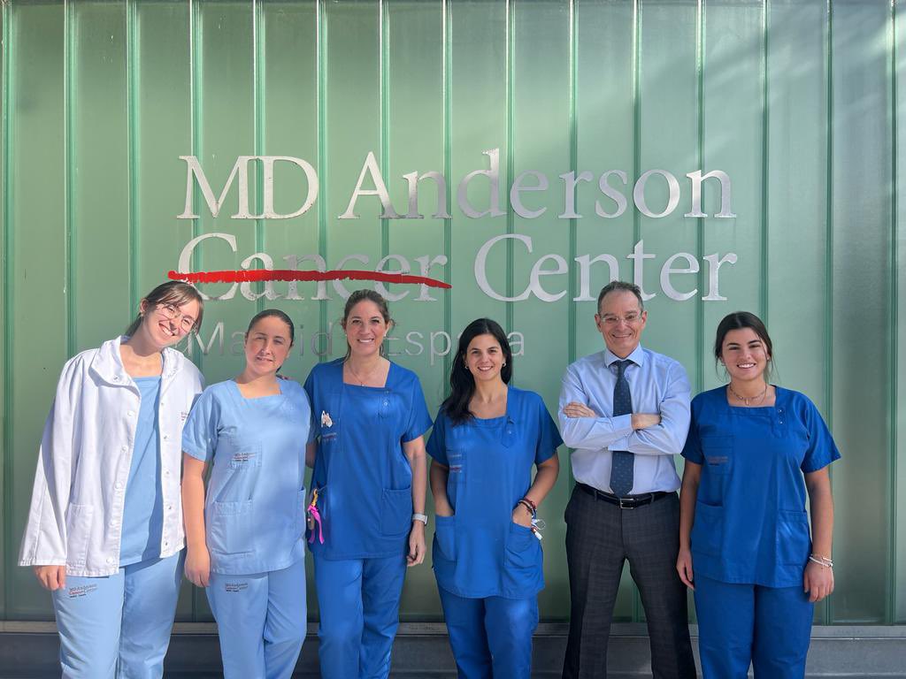Eduardo Ortiz Cruz (@drortizcruz) on Twitter photo En el #dianternacionaldelaenfermeria oncologica #DiadelaEnfermeria, mi mayor elogio hacia la #enfermeria. Son grandes profesionales y pieza básica en el equipo multidisciplinario de #cancer y #sarcoma. <a href="/ESPE_VICENTE/">Esperanza</a> <a href="/MDAnderson_ES/">MD Anderson Cancer Center Madrid Hospiten</a> <a href="/RuberInter/">Ruber Internacional</a> <a href="/SarcomasHULP/">Sarcomas Hospital La Paz</a> #HospitalLaPaz En el #dianternacionaldelaenfermeria oncologica #DiadelaEnfermeria, mi mayor elogio hacia la #enfermeria. Son grandes profesionales y pieza básica en el equipo multidisciplinario de #cancer y #sarcoma. <a href="/ESPE_VICENTE/">Esperanza</a> <a href="/MDAnderson_ES/">MD Anderson Cancer Center Madrid Hospiten</a> <a href="/RuberInter/">Ruber Internacional</a> <a href="/SarcomasHULP/">Sarcomas Hospital La Paz</a> #HospitalLaPaz