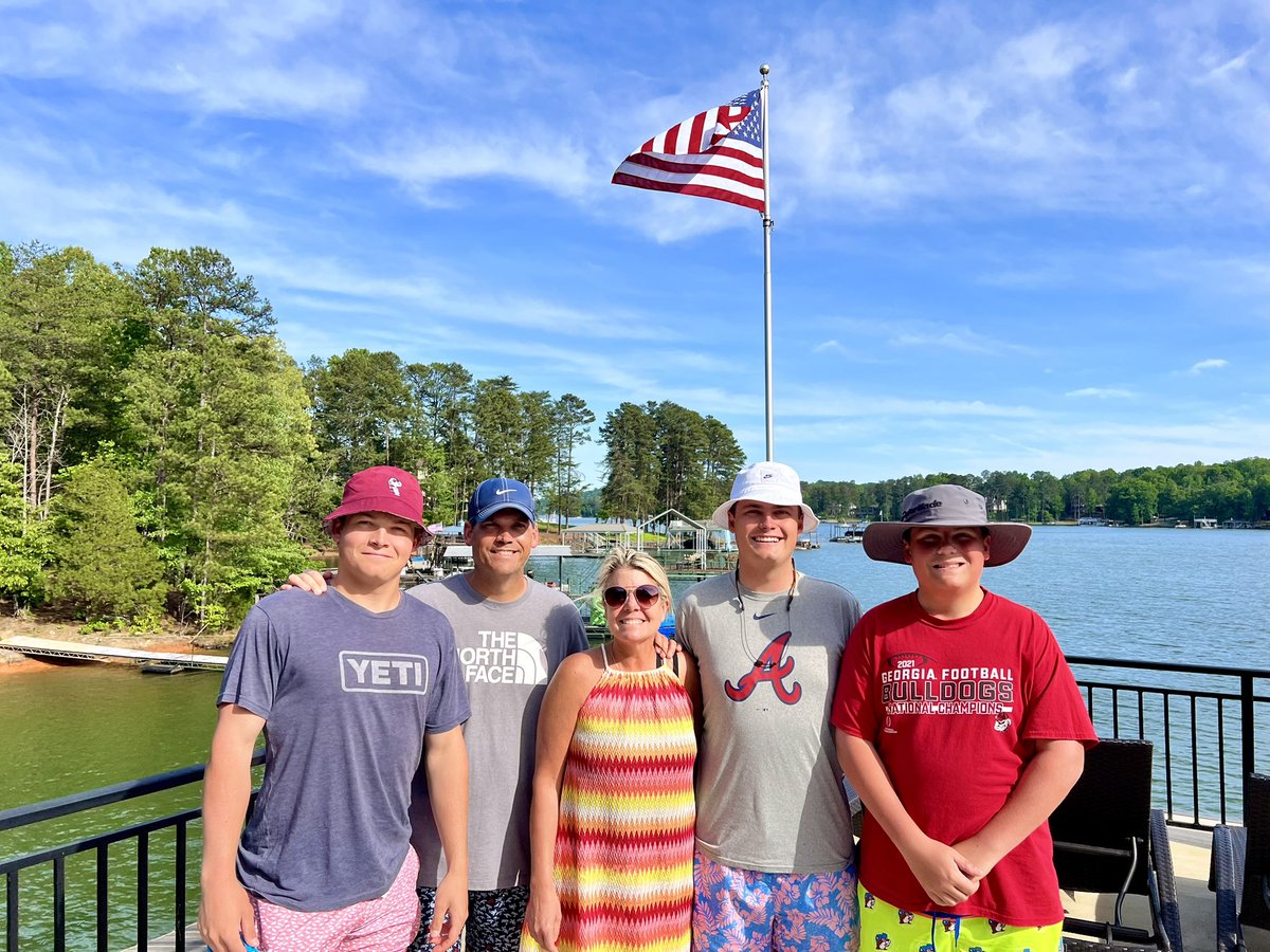 Happy Mother’s Day = Lake Day😎