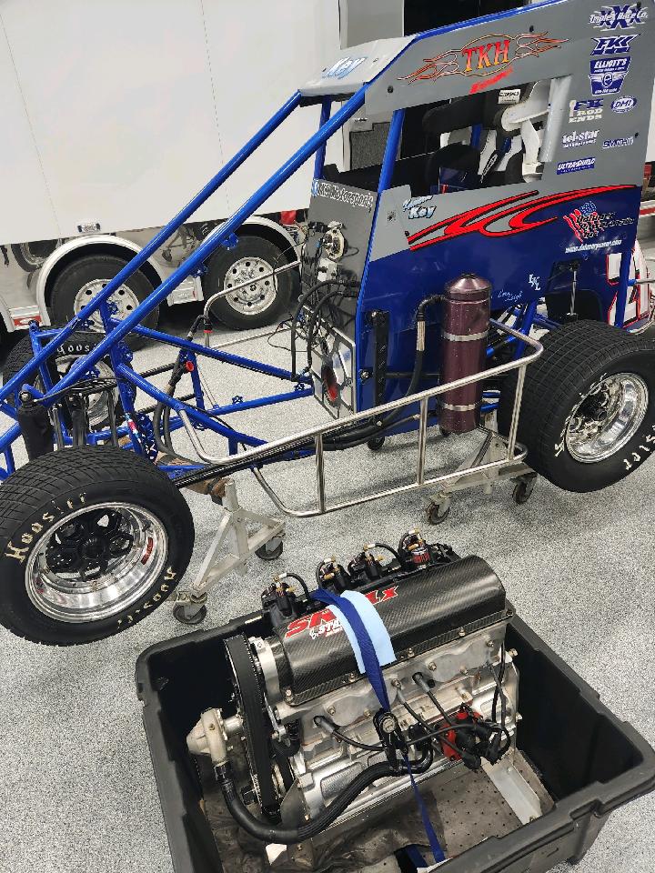 Fresh one going in for next Sunday night @USACNation midgets at Sweet Springs. Thanks to Eric @StantonEngines for knocking this one out for @kameronkey_21.
#John Hinck Championship