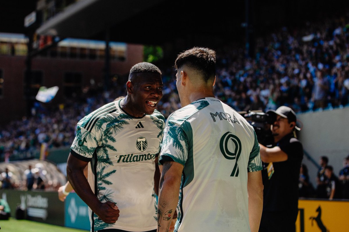 MLS's tweet photo. Derby goals hit different! 😤

#RivalryWeek by @continentaltire https://t.co/5zE4gYja1j