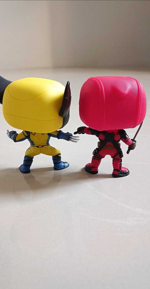 Out of box look at #DeadpoolandWolverine Funko Pops! Credit: @VONdpaper