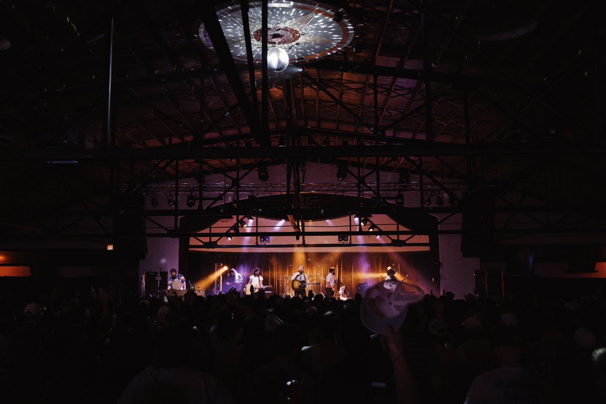 “Well, I’m goin’ back to see her, just as soon as I can
Now I left my heart in Tulsa, on the corner of Easton and Main” - <a href="/TpTroubadours/">Turnpike Troubadours</a> 

Tulsa, OK | 5/9/24 | 📸 <a href="/natalierhea__/">natalie rhea</a>