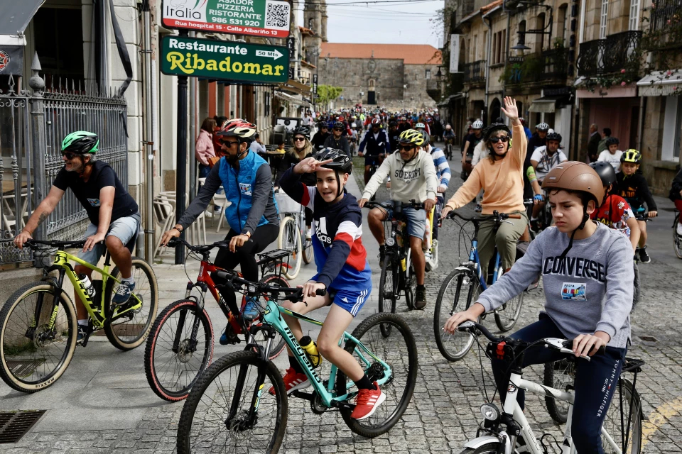 #GALERÍA |  Búscate en la Fiesta de la Bicicleta de Cambados

Las fotos 📲  acortar.link/TgI10Z

📸 Mónica Ferreirós