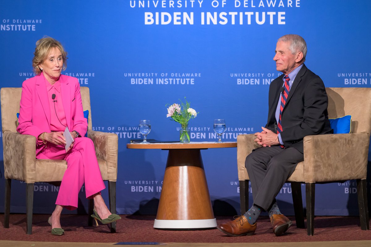 Fauci gave a talk the other day at the 'Biden School of Public Policy' at the University of Delaware. A school named after Joe Biden... 😂 Anyway, here he is speaking with Biden's sister, who runs the operation. Makes you wonder how much $$$ was laundered to make this happen?
