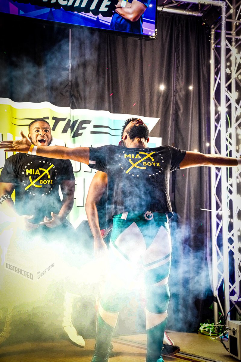 Been neglecting Twitter for a while but the past 2 months have been VERY kind to us! 

📸: ‘distractedbywrestling’ on Instagram