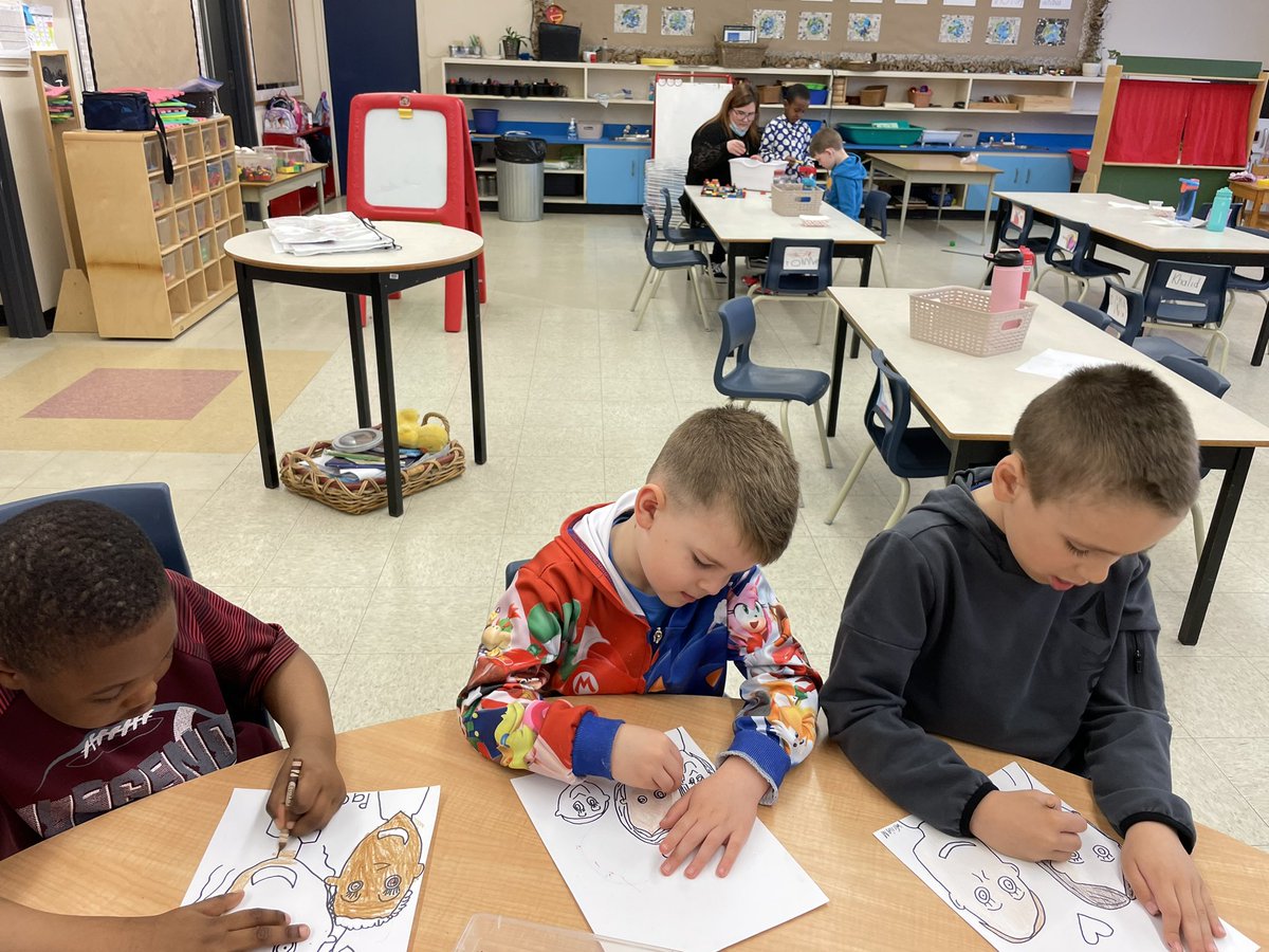 Happy Mother’s Day to all the special mother figures in our classroom community. We hope you enjoy your special keepsake! ❤️