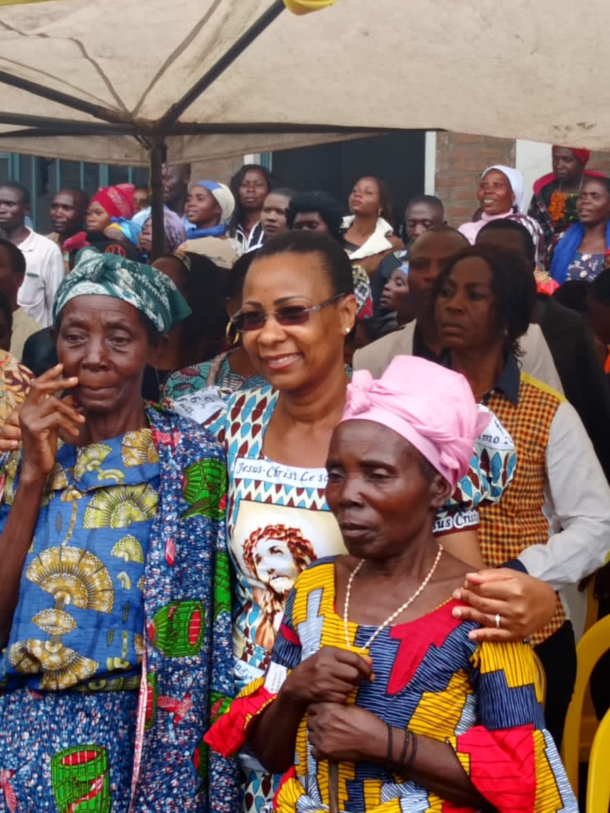 À TOUT LES MAMAN DU MONDE ENTIER VIVANT OU PAS ON VOUS ADORE ❤️🙏