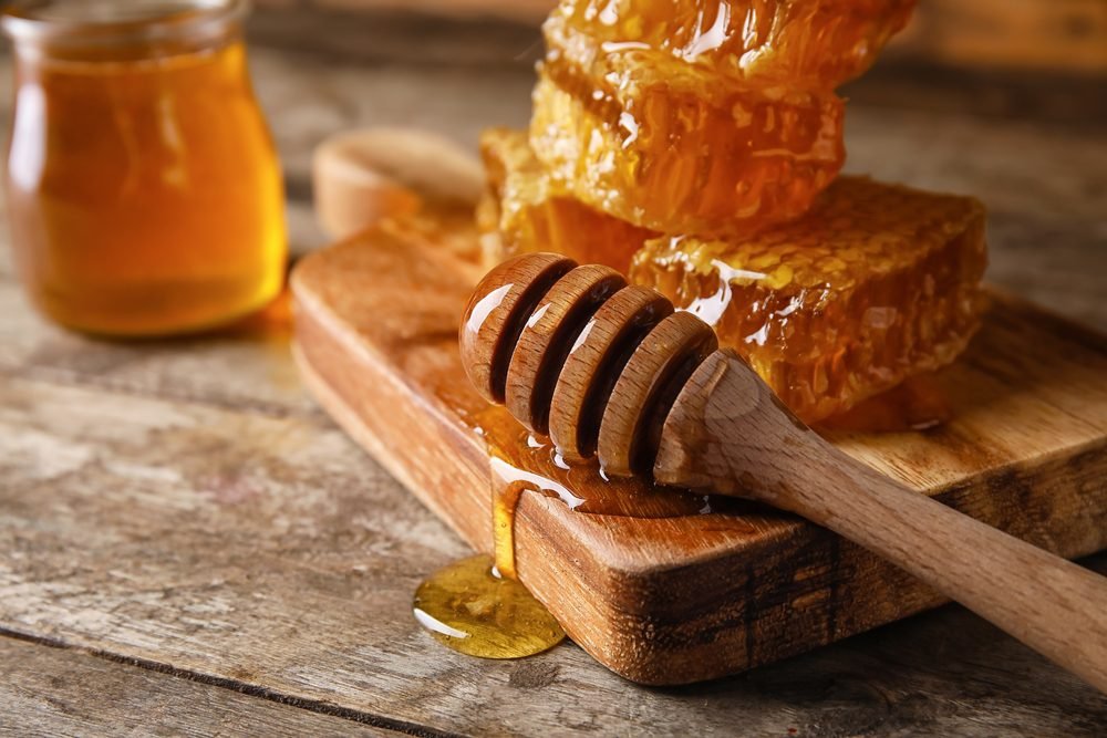 Raw honey has more benefits than just taste:

• Antibacterial
• Antimicrobial
• Never goes bad
• Local honey treats seasonal allergies

Thank you beeees 🐝
