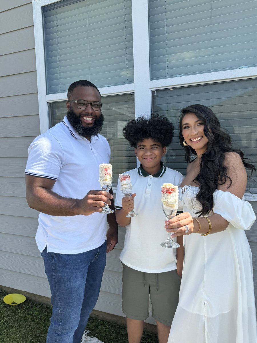 J_Shawtyy's tweet photo. Celebrating Mother’s Day a little differently this year and I’m feeling so blessed 🥹 Can’t wait to meet and love on you forever, baby girl ❤️
@Drewdrew615 https://t.co/j1KguCdCPP