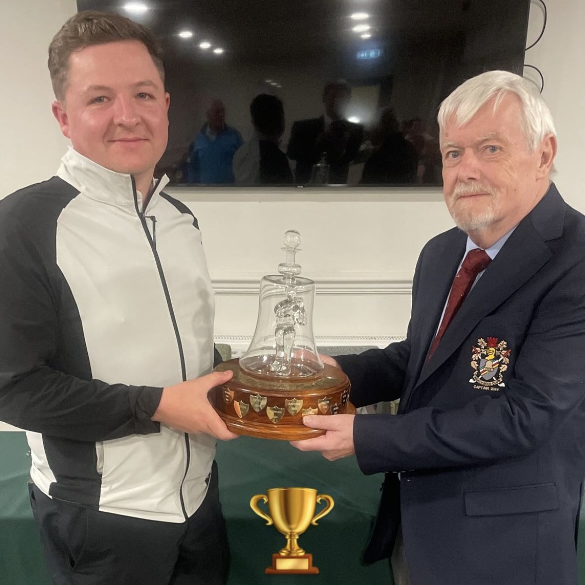 Congratulations to @radyrgolf member @twrighttt who won the Neath Bell today following a playoff against Piers Murphy! #neathbell