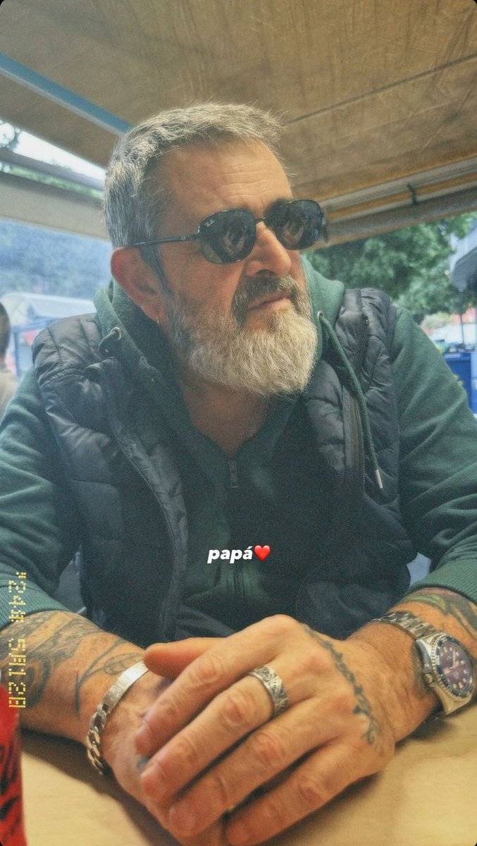 Paradox_Pumpkin's tweet photo. Lo de que Auron sea literalmente una copia de su padre que es? https://t.co/v7wrjbVAxi