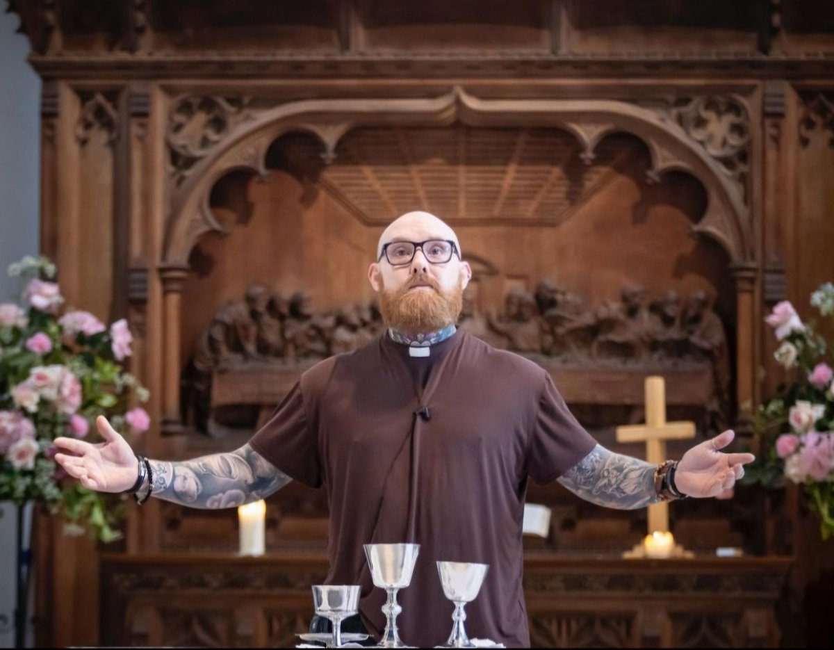 the Illustrated Priest - Revd Alan Moss tweet media