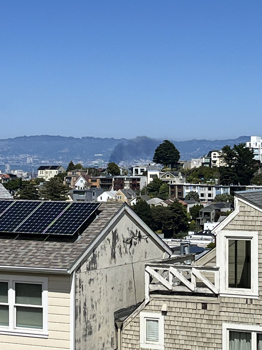 East Bay fire? Looks bad from my place in SF 🔥🧯#fire #firefighter