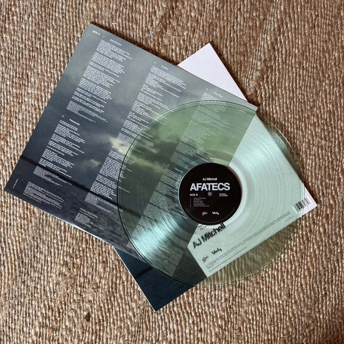 AJCharts's tweet photo. AFATECS official tracklist: 

1. “One On One”
2. “Passionate”
3. “Foolish”
4. “Me”
5. “Time Files”
6. “Carry On”
7. “Flowers On The Moon”
8. “Everlasting”
9. “Won’t Be Long”
10. “Cut Me So Deep”
11. “Hypnotizing Wonder”
12. “AFATECS (As Far An The Eyes Can See)” https://t.co/Xn8QGTGIXf