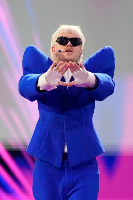 DaysOfNoahh's tweet image. Y'all are still watching the big scripted, faked, staged, #masonic / #Pharisee theater most people call reality, while you are forgetting who put you here and what your purpose is here on earth, deluded by distractions and false sciences, led on by pride and lust.
Snap out of it.