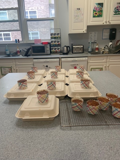 Our chefs love prepping dinner at @RMHCAtlantic! This week's #HomeForDinner meal included BBQ chicken, potato wedges & pasta salad with carrot cupcakes for dessert. Thanks to Daisy and the team at RMHCA for having us! #MCPartnersOnPurpose