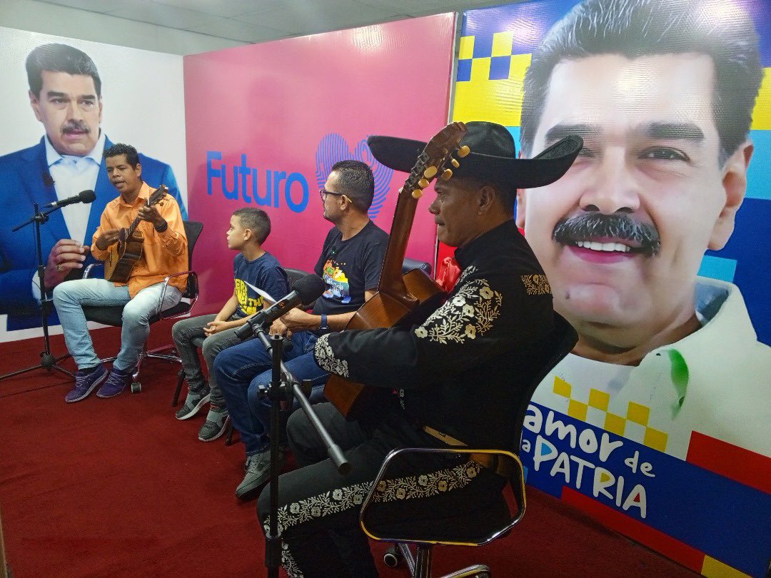 sintrapet's tweet photo. Hoy en Nicolás en Victoria # 33 festejamos y homenajeamos a las Madres del Mundo..! 

Seguiremos construyendo la Victoria del Presidente Nicolás Maduro. La cosa es este 28J 

@NicolasMaduro 
@HectoRodriguez 
@JulioGarciaZ 
@Mariarosa_vzla 
@movfuturoven 
@FuturoMonagas https://t.co/lwjzBgHLRC