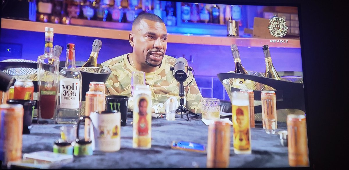 What happened to all the sponsors on #DrinkChamps table looks dry 🤔