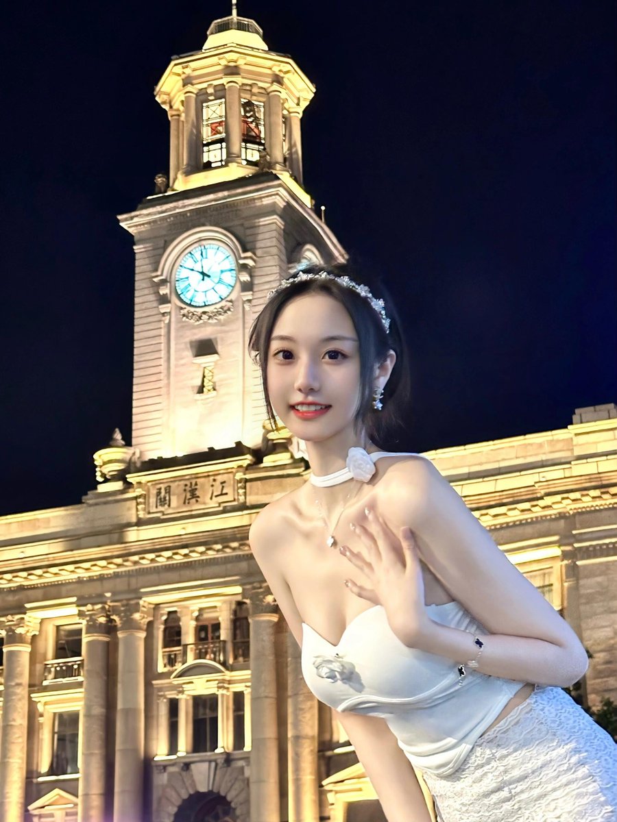 你的过去我来不及参与，你的未来我奉陪到底